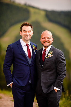 Zach_Suzanne_Wdg_Group-38