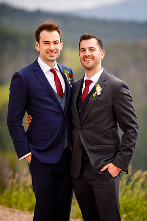 Zach_Suzanne_Wdg_Group-28