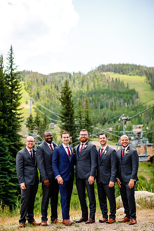 Zach_Suzanne_Wdg_Group-12