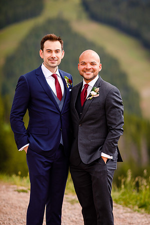Zach_Suzanne_Wdg_Group-36