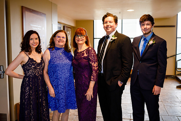 Zach_Suzanne_Wdg_Group-42