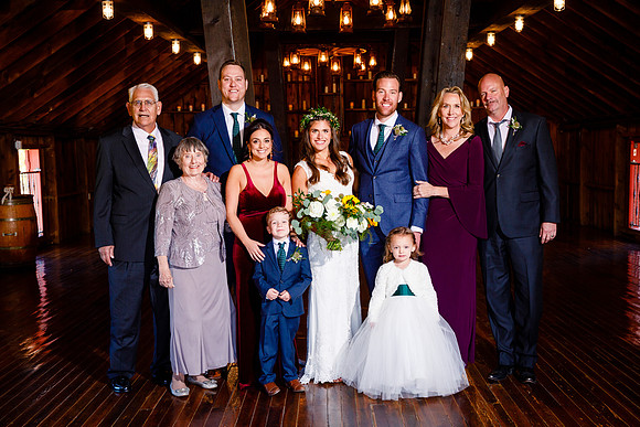 Kellen_Nicole_Wdg-Group-138