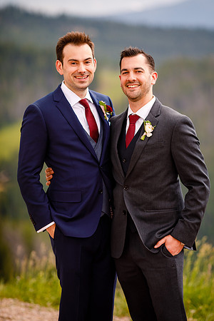 Zach_Suzanne_Wdg_Group-29