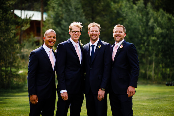Mike_Abby_Wdg-Group-48