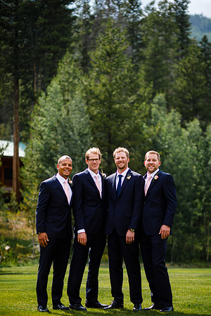 Mike_Abby_Wdg-Group-41