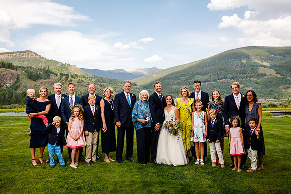 Mike_Abby_Wdg-Group-154