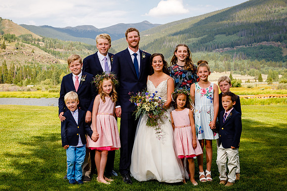 Mike_Abby_Wdg-Group-164