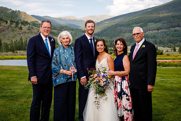 Mike_Abby_Wdg-Group-141