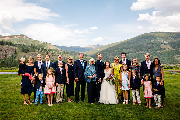 Mike_Abby_Wdg-Group-157