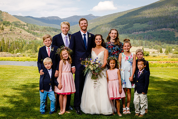 Mike_Abby_Wdg-Group-161