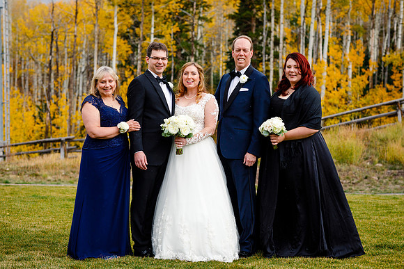 Jake_Ava_Wdg-Group-107