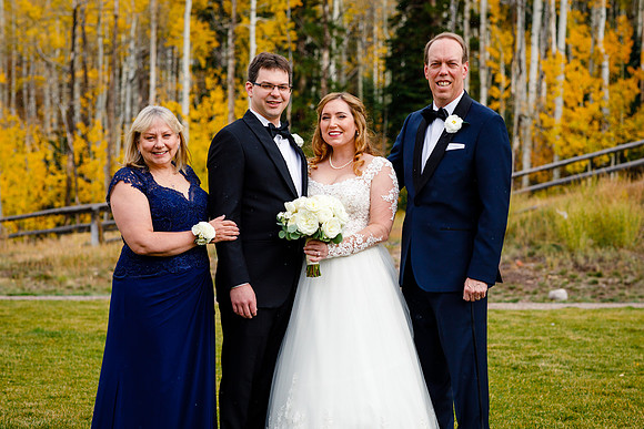 Jake_Ava_Wdg-Group-77