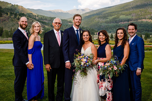 Mike_Abby_Wdg-Group-138