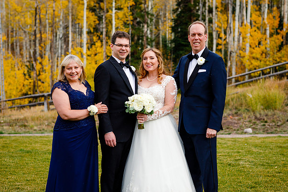 Jake_Ava_Wdg-Group-74