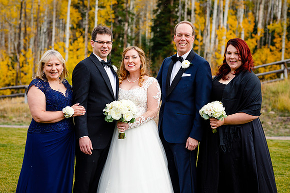 Jake_Ava_Wdg-Group-111