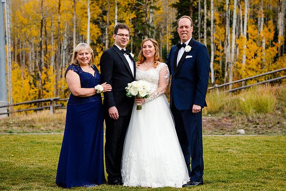 Jake_Ava_Wdg-Group-94