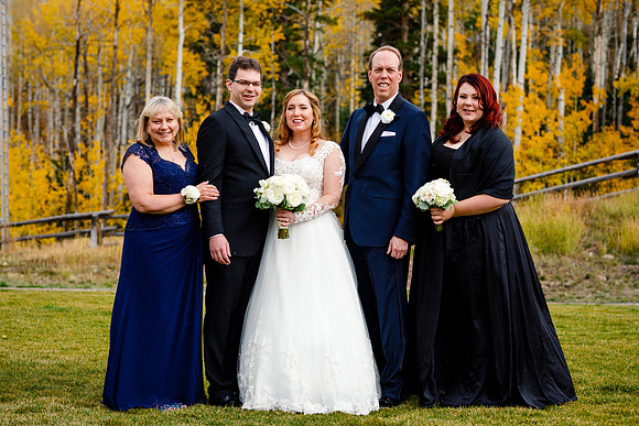 Jake_Ava_Wdg-Group-99
