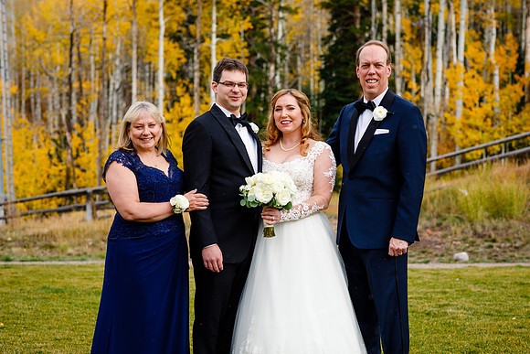 Jake_Ava_Wdg-Group-86