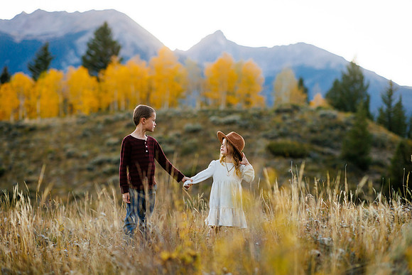 Gillespie_Family_fall22-79