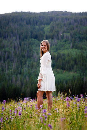 Ellie_Senior-Edited-37