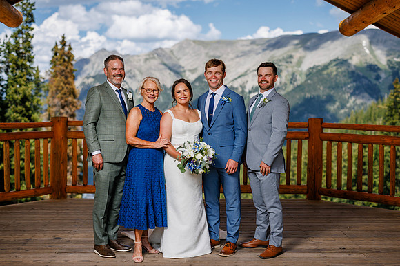 Tyler-Emily-Group-104