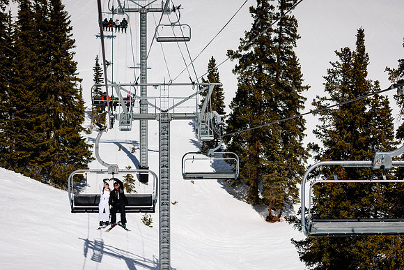 Adam-Katie-Ski-110