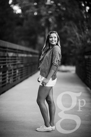 Leah_Senior-BW-93