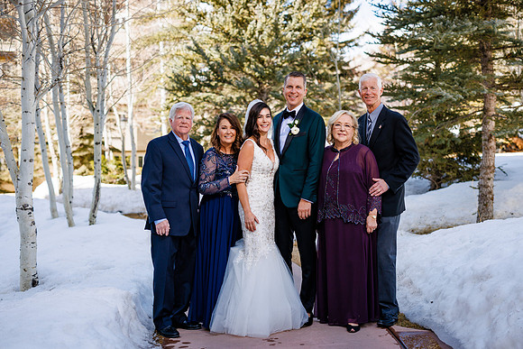 John_Megan-Wdg-Group-85