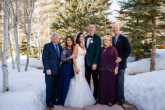 John_Megan-Wdg-Group-83