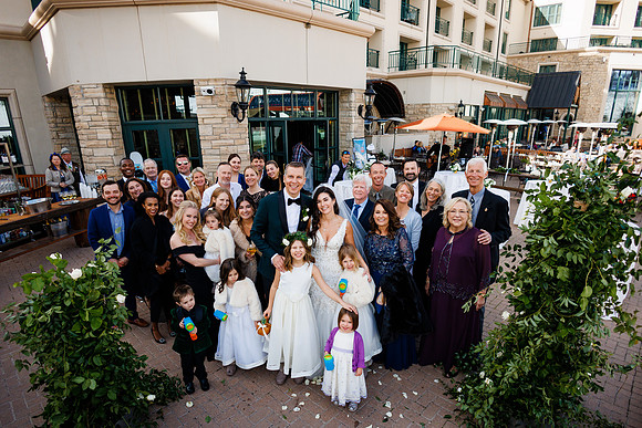 John_Megan-Wdg-Group-88