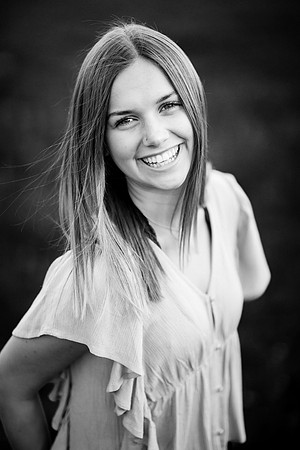 Ellie_Senior-Favs-17