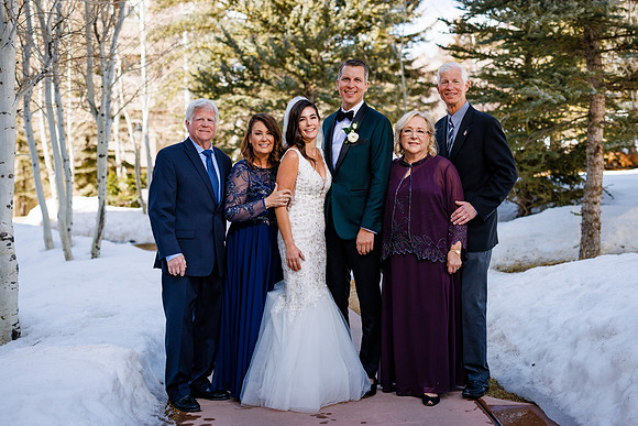 John_Megan-Wdg-Group-86