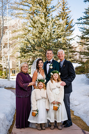 John_Megan-Wdg-Group-76