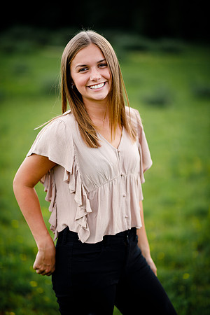 Ellie_Senior-Edited-61