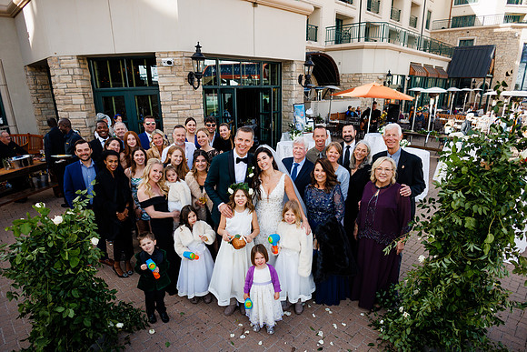 John_Megan-Wdg-Group-87