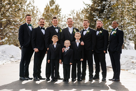 Cara_Sean_Wdg-Group-38