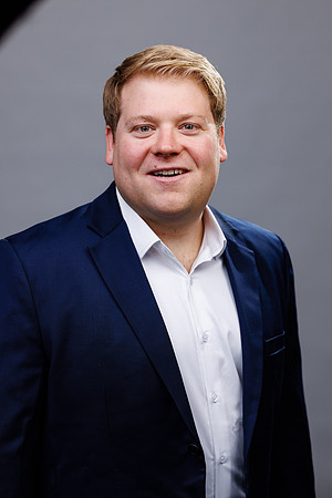 Dan-5695