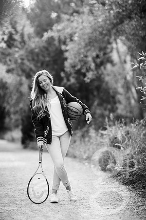 Leah_Senior-BW-48