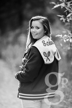 Leah_Senior-BW-38