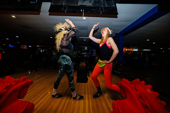 Bowling-83