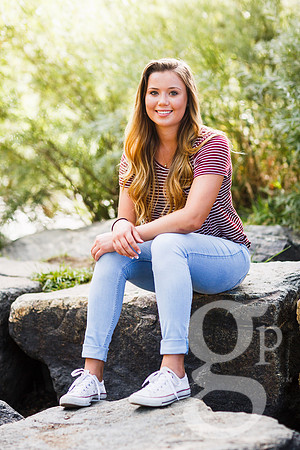 Leah_Senior-Edited-2