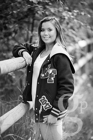 Leah_Senior-BW-54