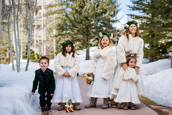 John_Megan-Wdg-Group-37