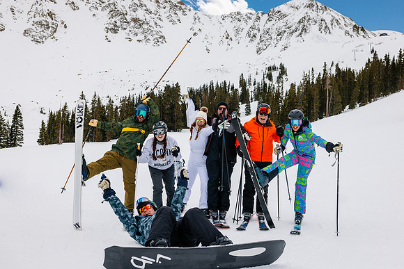 Adam-Katie-Ski-31