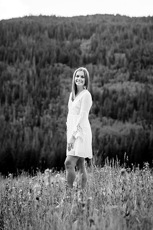 Ellie_Senior-Edited-39