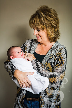 Easton_Newborn-6