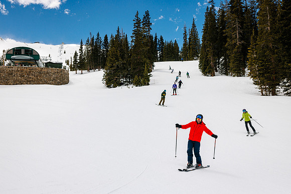 Adam-Katie-Ski-40