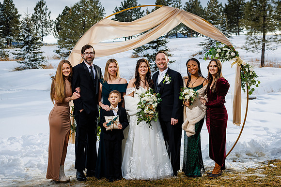 Cara_Sean_Wdg-Group-117