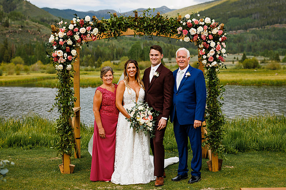 Ashlyn_Brendan_Wdg-Group-123
